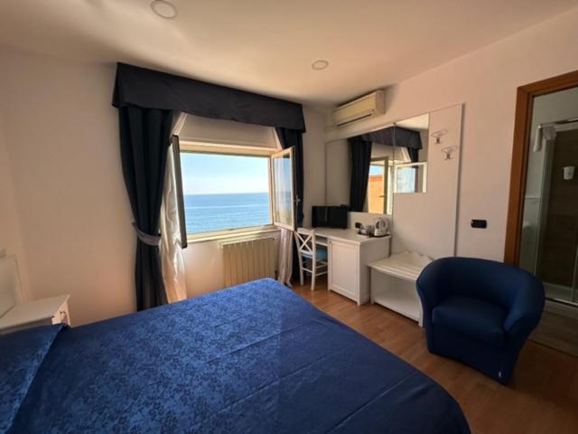 Hotel L'Isola Santa Marinella Exteriér fotografie